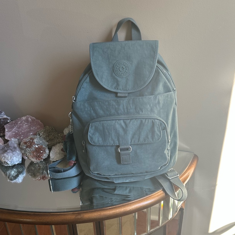 Kipling Queenie Backpack Medium Light Aloe Tonal